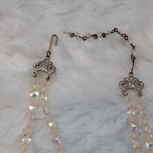 3/$15 Vintage Choker - Picture 4 of 8